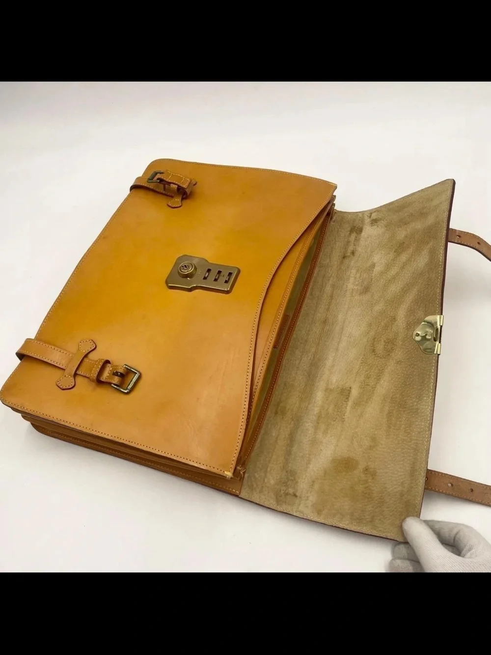 Mulberry Men's Leather Satchel in Warm Tan